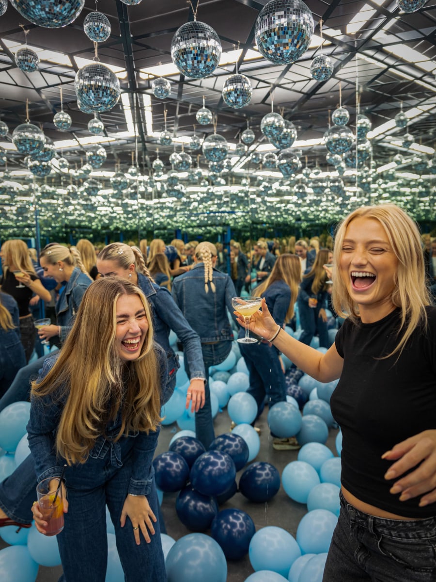 corporate event gallery2 moi edmonton 900x1200 1