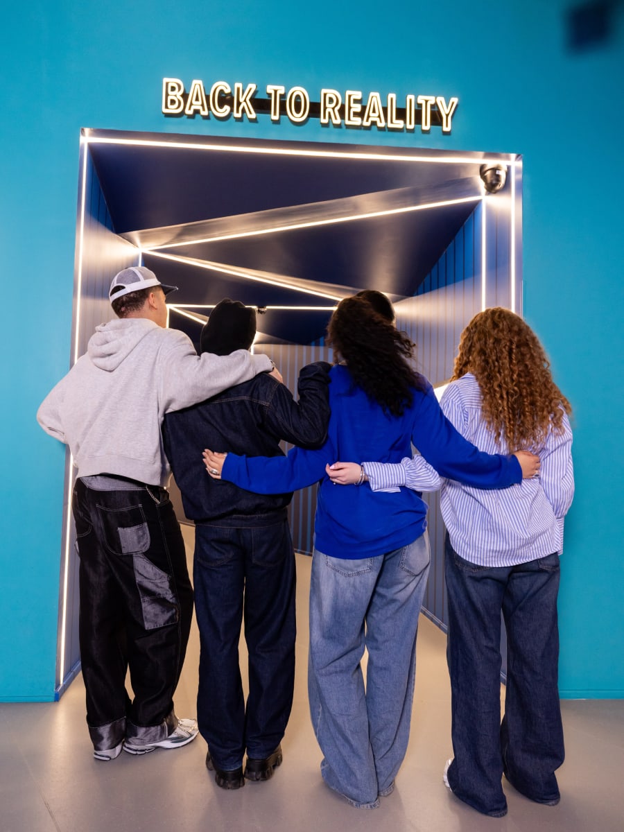 team building event gallery1 moi edmonton 900x1200 1